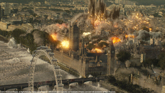 File:London first bombing.jpg