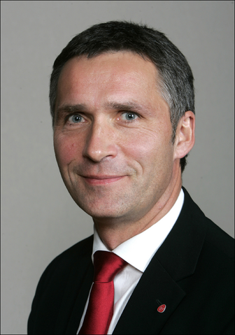 File:Jens Stoltenberg PM.png