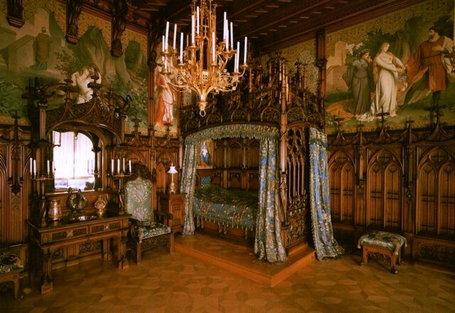 File:Bedroom real 2.jpg
