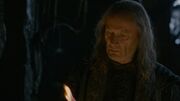 Balon Greyjoy brûle le message de Robb (2x03).jpg