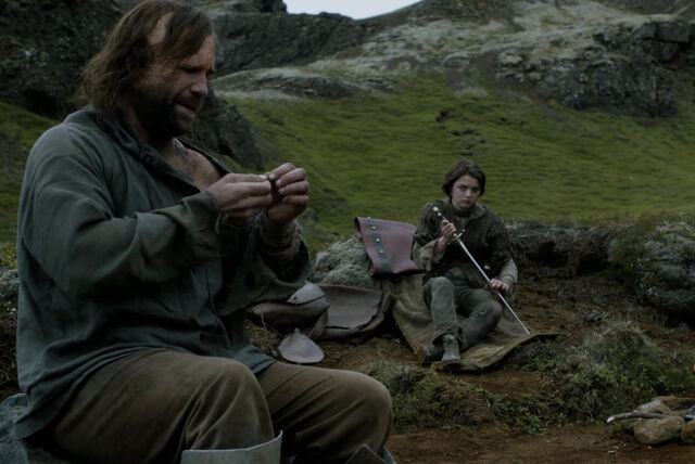 File:Arya and Sandor - Mockingbird -2.jpg
