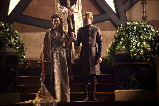 File:Margaery-Tommen-Wedding.jpg