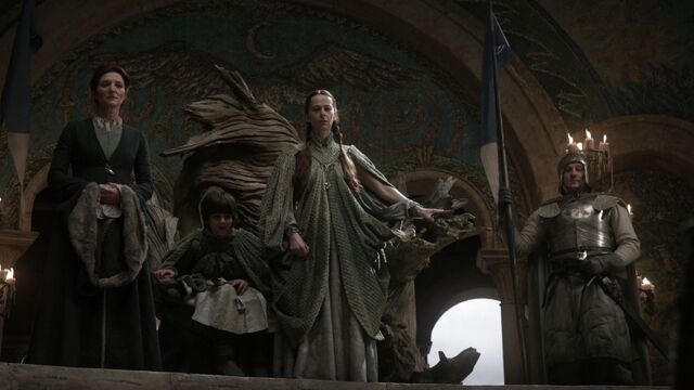 File:Lysa costume at Tyrion's trial.jpg