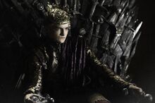 Джоффри Баратеон на троне 2x04.jpg