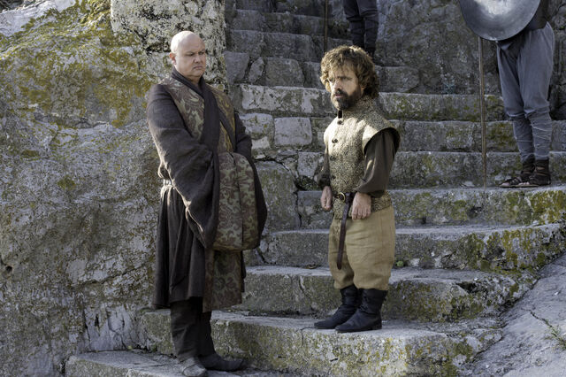 Datei:604 DasBuchdesFremden Varys Tyrion Lennister.jpg
