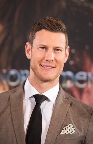 Datei:Tom Hopper.png