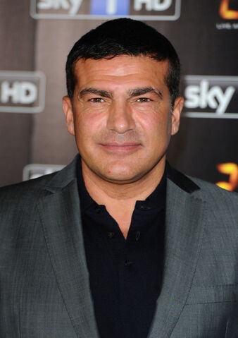 File:Tamer Hassan.jpg