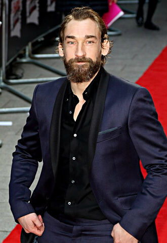 File:Joseph-mawle-empire-awards-2016-01.jpg