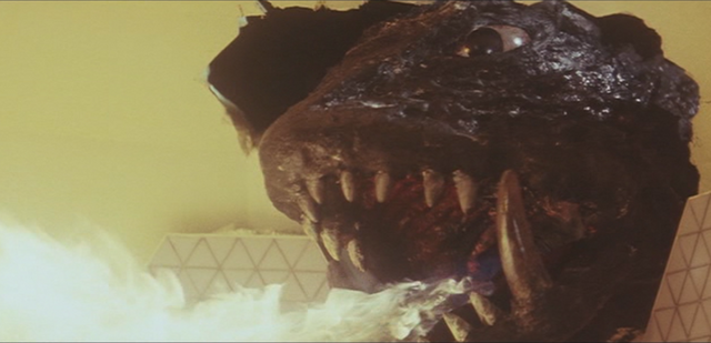 File:Gamera - 4 - vs Viras - 3 - Gamera destroys the ship from inside.png