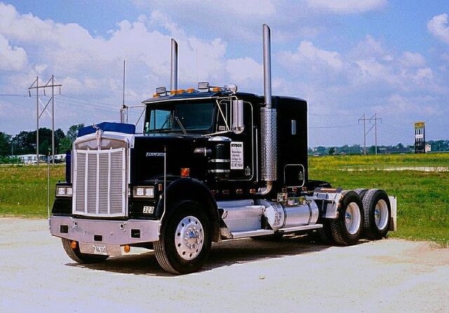 File:Gandoler C78779amAyX.jpg