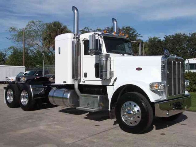 File:Gandoler XkAAD8HV.jpg