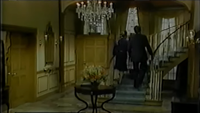 File:QuartermaineMansion1978.png