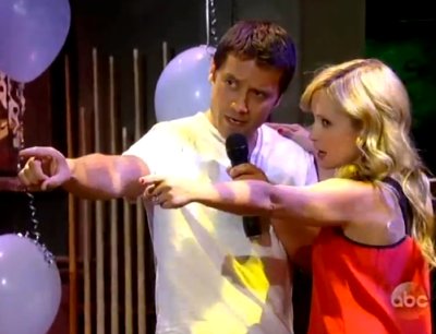 File:Lantekaraoke.jpg