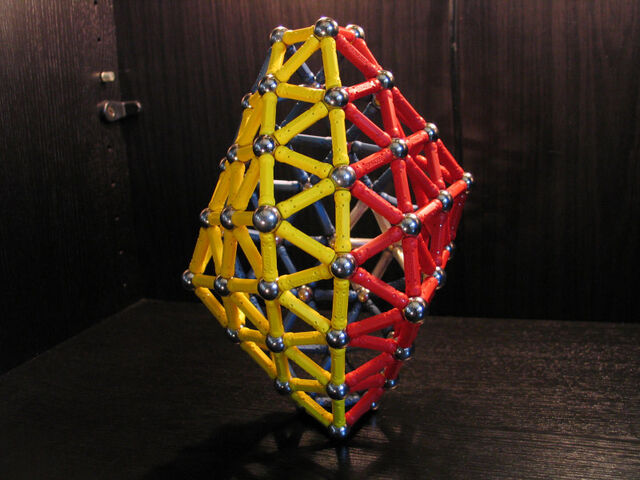 File:(0 0 12 45) deltahedron b.jpg