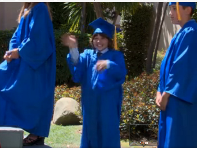 File:Ep 3x28 - Max's 6th grade commencement.png