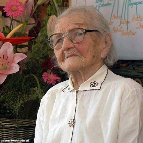 File:Ludwika Kosztyła 1897-2008.jpg
