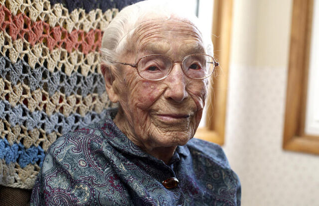 File:Anna Stoehr.jpeg