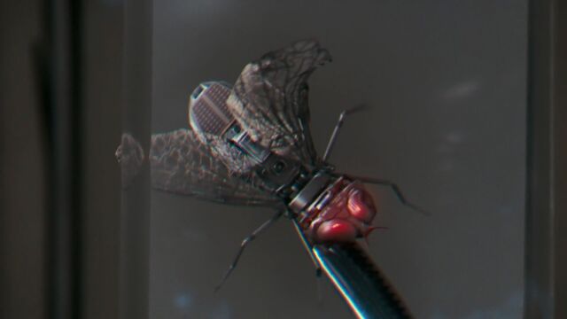 File:Broken robot fly.jpg