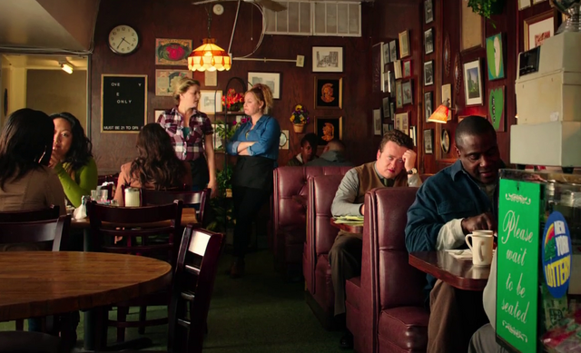 File:GB2016Waitress1And2Sc01.png