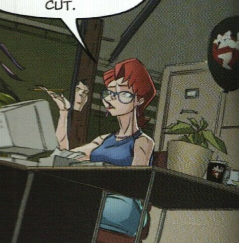 File:GhostbustersMugAndBalloonIDWTMNTGB2.jpg