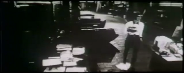 File:GB2AltTwointheBoxSc06.png
