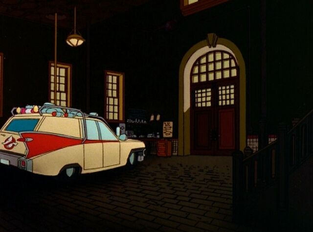 File:FirehouseEGBGarageBay01.jpg