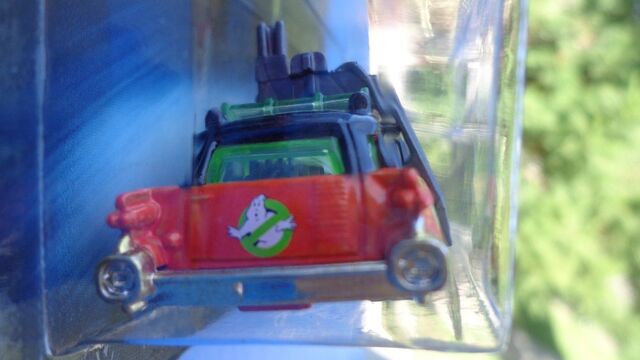 File:Hot Wheels Ecto-1 Halloween Series Kroger Ralph's Fry's Exclusive04.jpg