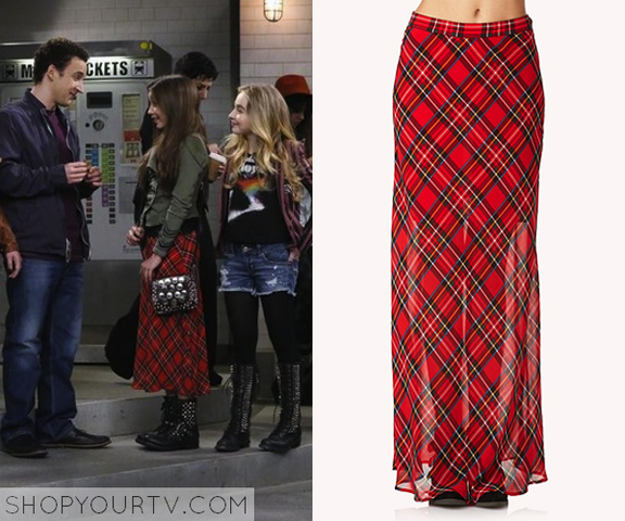 File:Riley plaid skirt.png