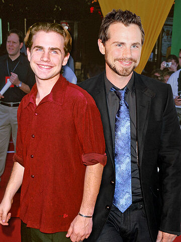 File:Rider-strong-435-580.jpg