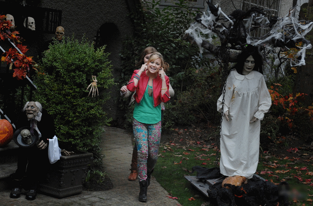 File:Girl vs monster10.png