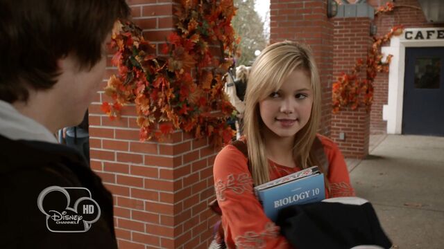 File:Girl-vs-monster-disneyscreencaps.com-1093.jpg