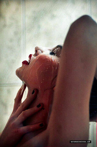 File:Naya Shower.jpg