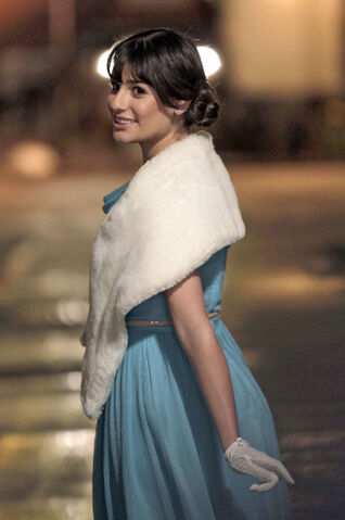 File:Lea-michele-cory-monteith-glee-date-04302011-11.jpg