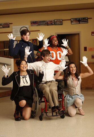 File:Glee 1e79187b585fd4296b9901aa1d7f74-1-.jpg