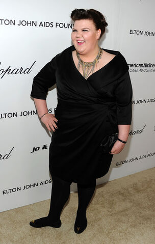 File:Ashley+Fink+19th+Annual+Elton+John+AIDS+Foundation+F2FTiP2k6h9l.jpg