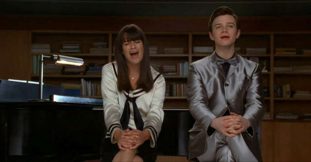 Файл:800px-Glee Duets.jpg