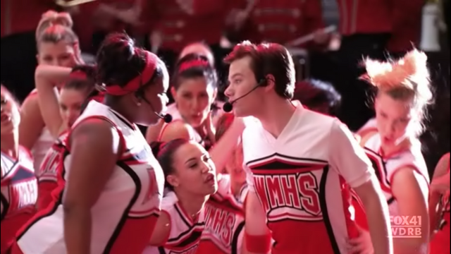 File:Glee 15 4 minutes 2.png