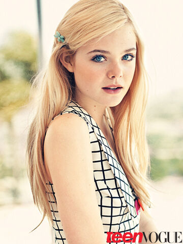 File:Elle fanning.jpg