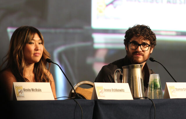 File:Glee panel-9.jpg