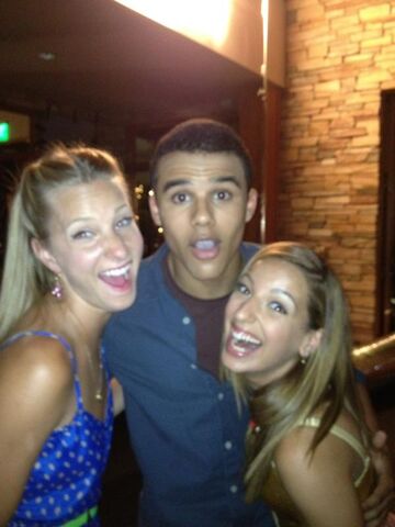 File:HeMo Jacob and Vanessa.jpg