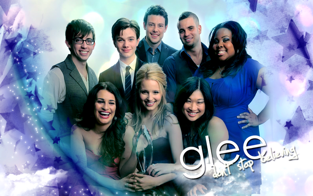 File:Glee wallpaper by defyinggravityxoox-d3415m2.png