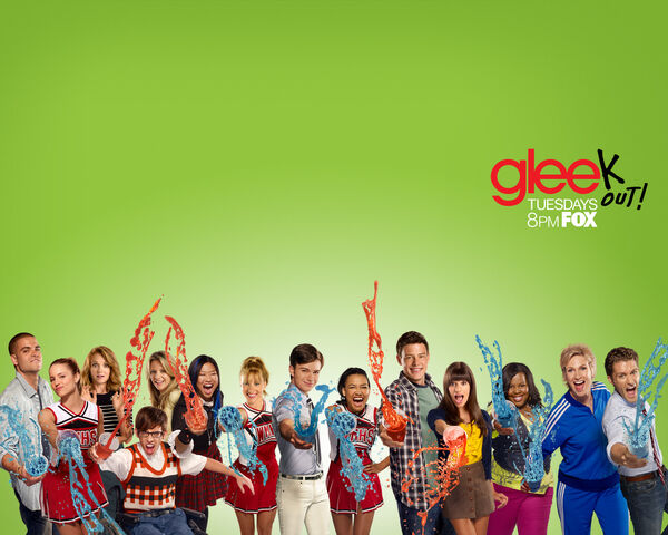 File:Glee Wallpaper 1280x1024 Keyart.jpg