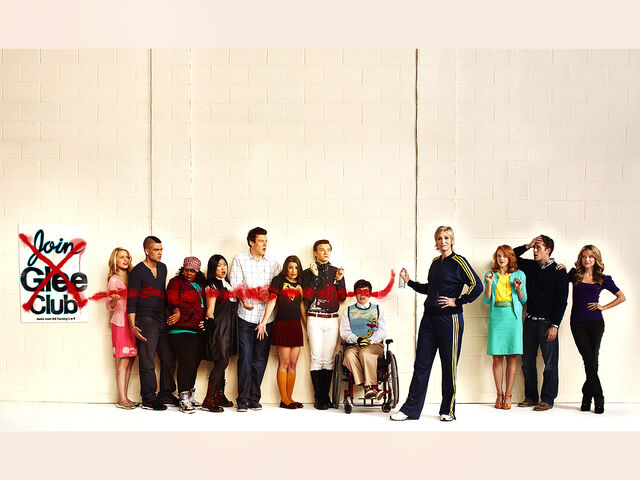 File:Glee wallpaper 2.jpg