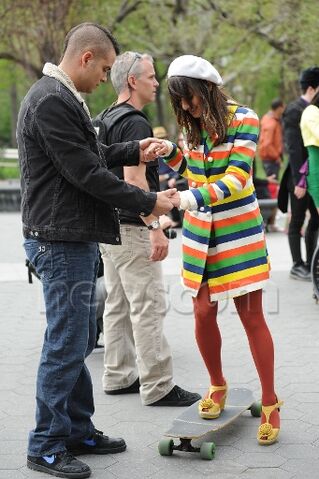 File:Tumblr lkfuglvoiW1qd53kgo1 400.jpg