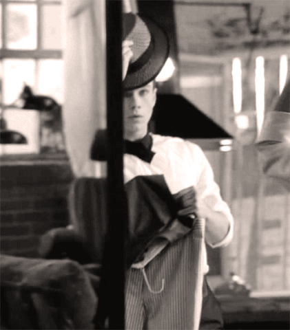 File:Tumblr mb1krtD3j81qzzzloo1 r1 500.gif