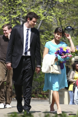 File:Normal lmw gleeinnyc258.jpg