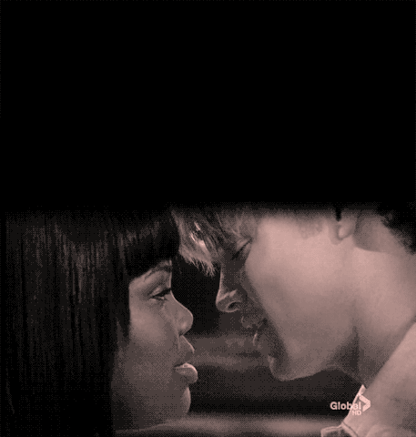 File:Tumblr lypab1WT4a1qbe65uo1 500.gif
