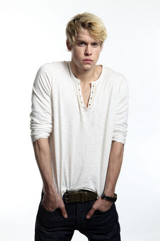 File:Chord-Overstreet-photoshoot-glee-16714918-467-700.jpg
