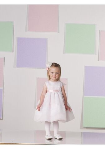 File:Dresses.jpg