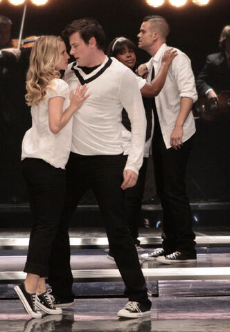 File:Glee-FOX-Takedown-11.jpg